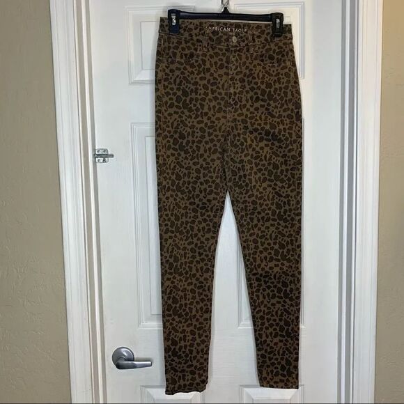 American Eagle Outfitters Denim - American Eagle Curvy Super Hi-Rise Jegging Leopard Print Size 6